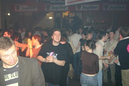 tiens une bouille qu'on connait...